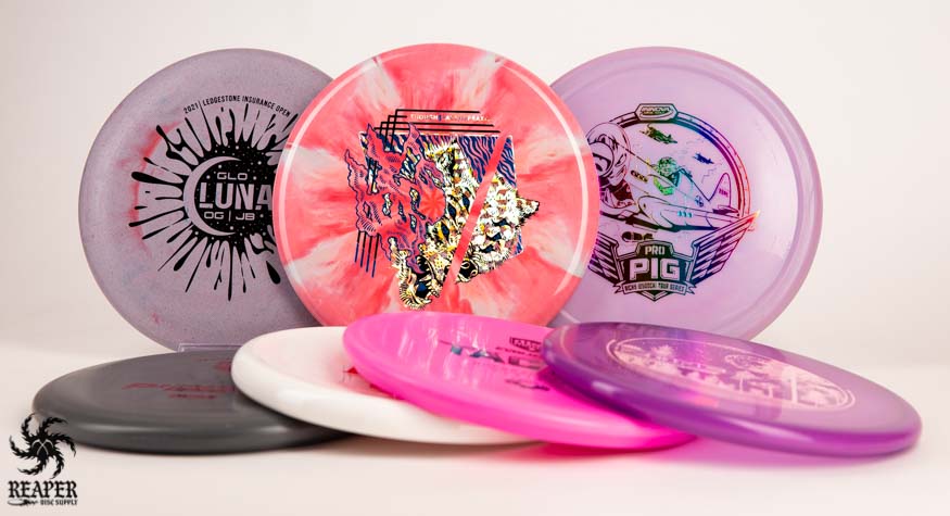 Best Disc Golf Driving Putters On Backdrop