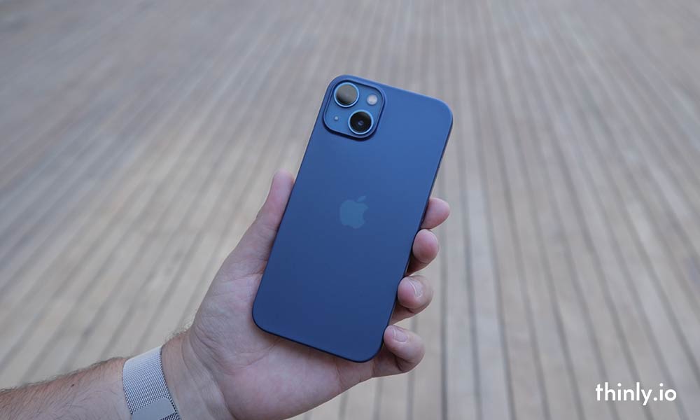 Njord Vatn Funda Azul para iPhone 13 Mini