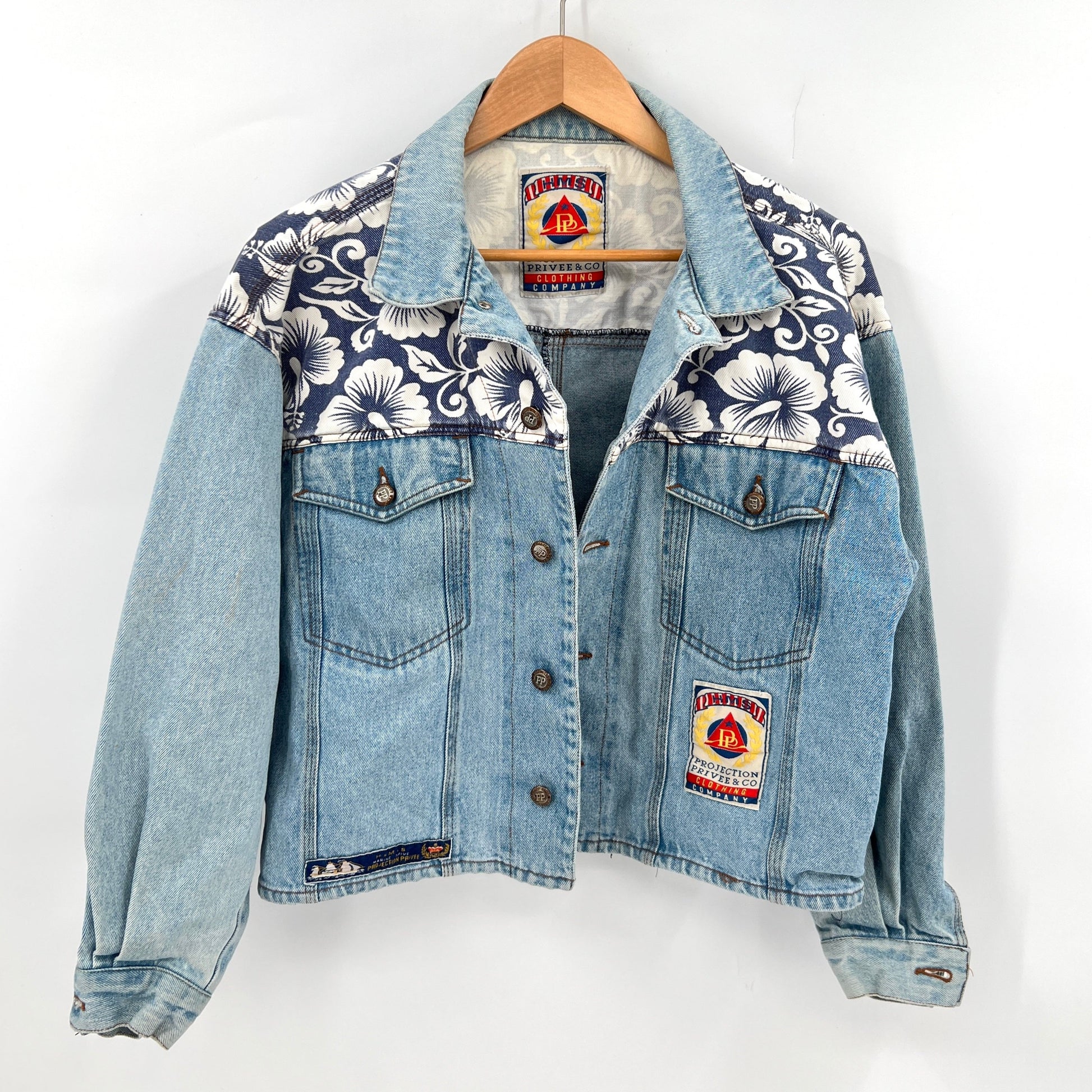 Vintage Cropped Light Wash Floral Denim Jacket – Sol Revival Thrift