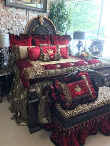 Luxury_bedding-high_end_bedding-old_world_bedding-bonita_furbiture-montelans_bed-reilly_chance