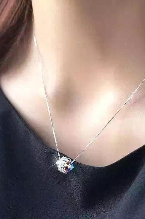 fashion Swarovski necklace