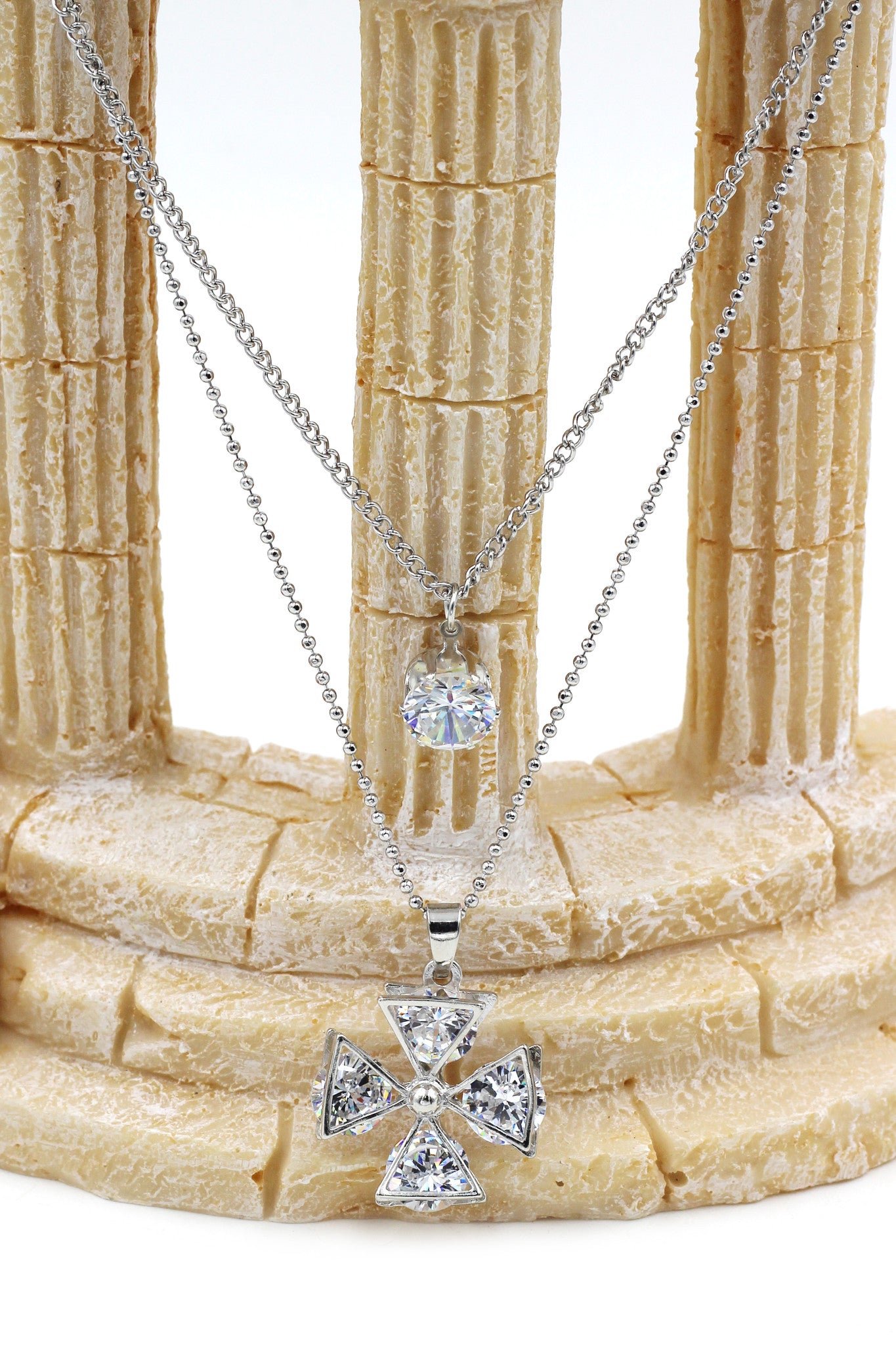 duplexes crystal windmill necklace