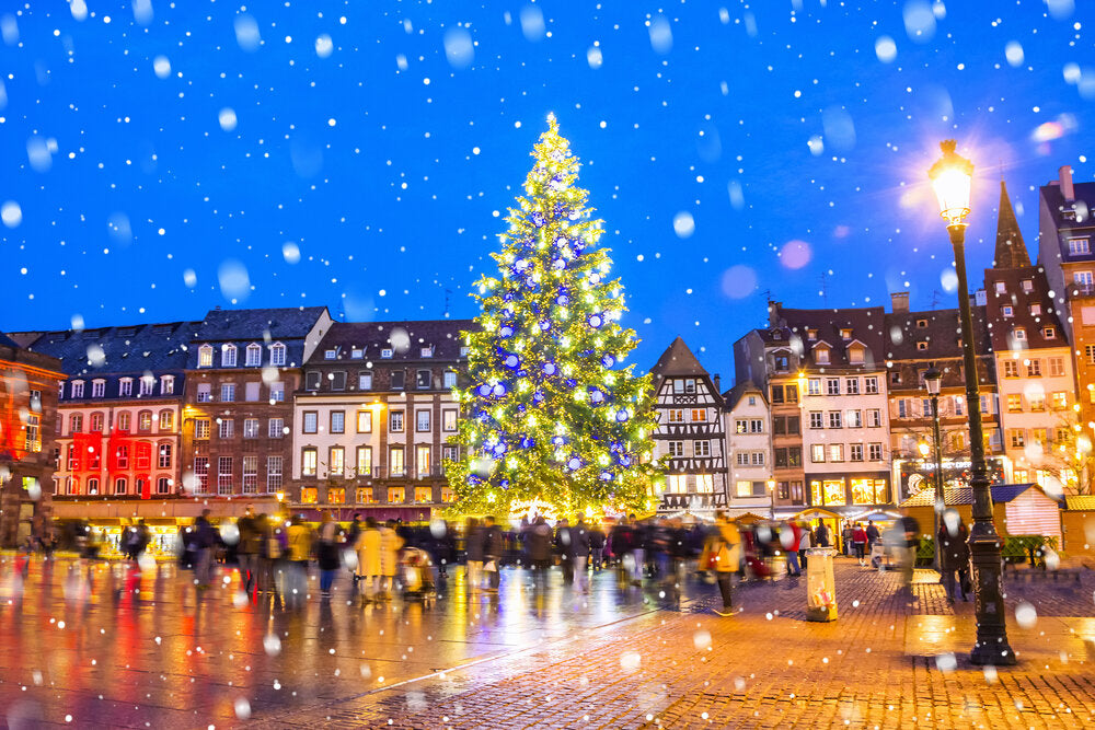 q paris(キューパリ)　街を彩るクリスマスツリー