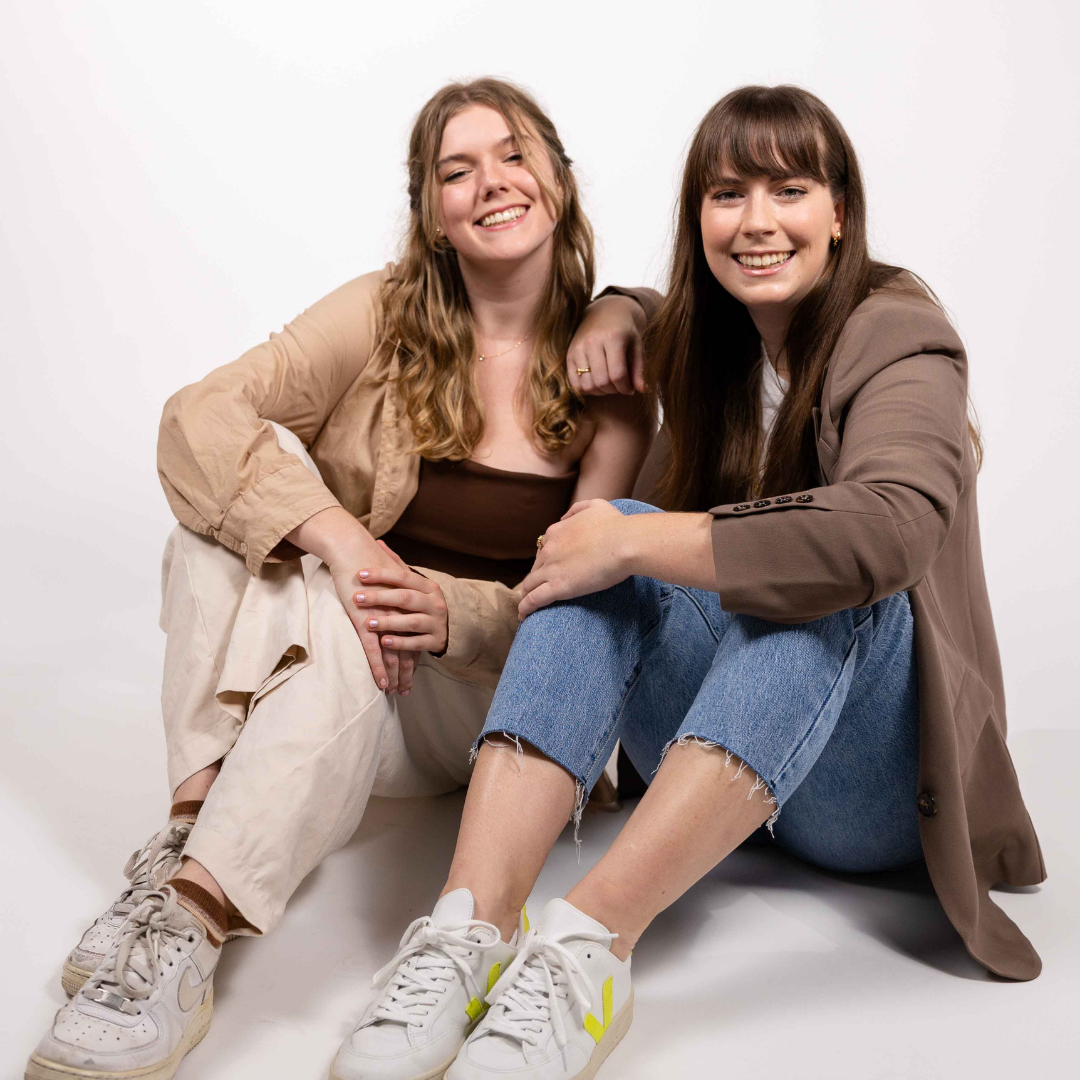 Tara and Tessa, founders of taz + tez stylish camera bags