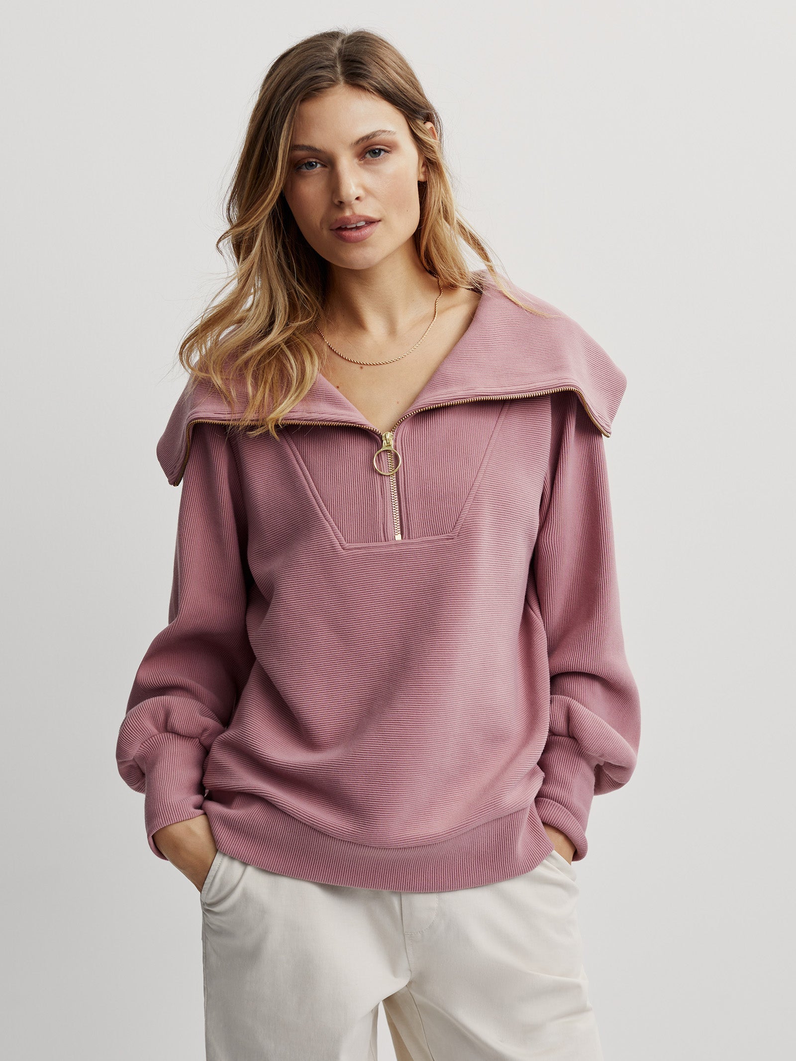 Varley  Vine Half Zip Sweater Taupe – OutDazl