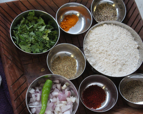 Thalipeeth Bhajani Recipe Preparation