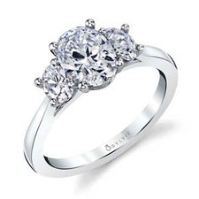 3-Stone engagement ring