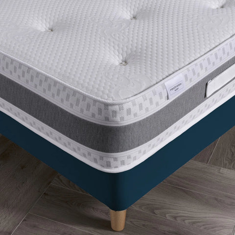 Memory coil tufted mattress