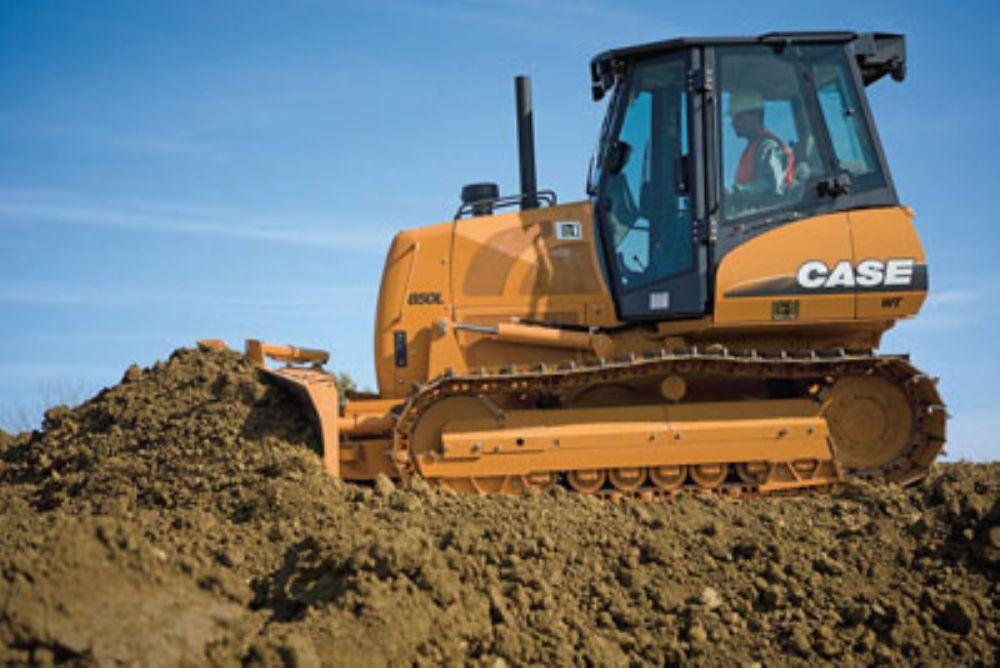 case 850 dozer vs cat