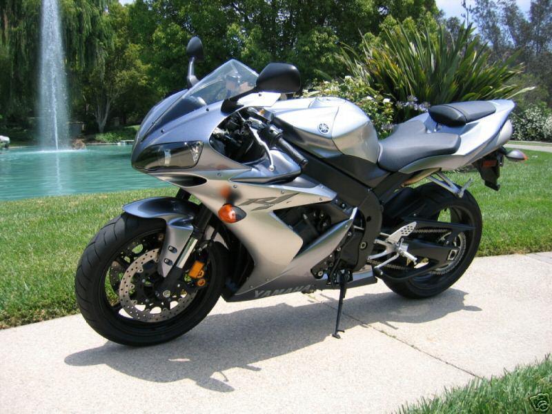 Yamaha r1 2004