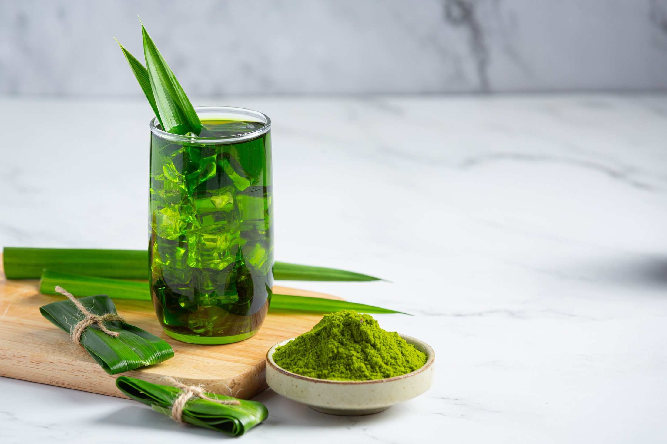 Moringa Oil: avantages, effets secondaires et utilisations