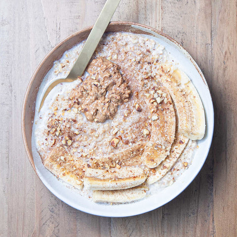 Banana and peanut butter porridge