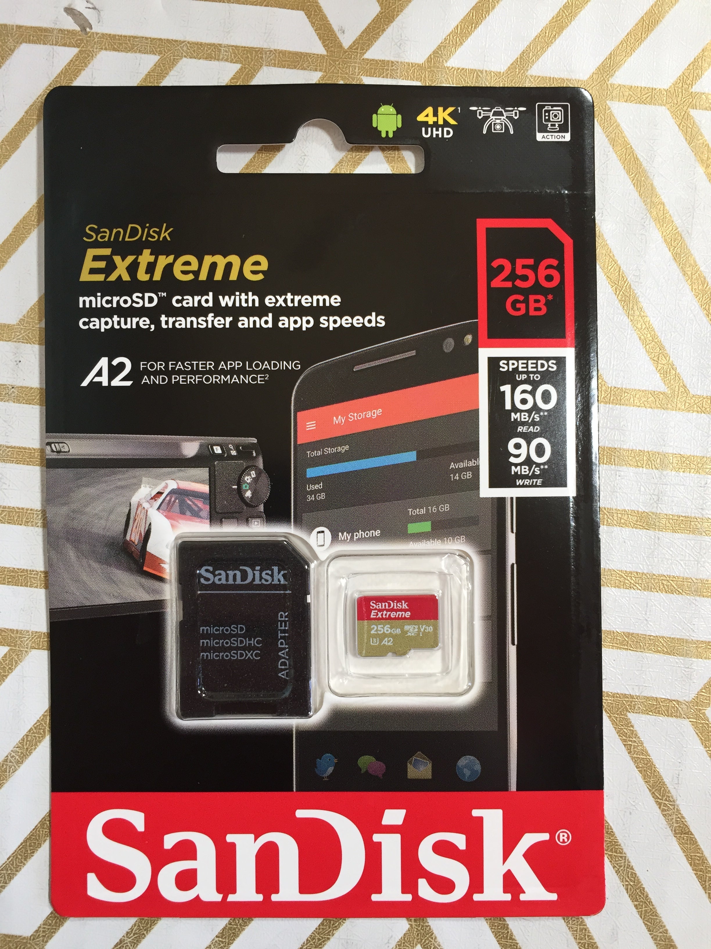 SanDisk 256GB Extreme microSDXC UHS-I Memory Card with Adapter SDSQXA1-256G-GN6MA