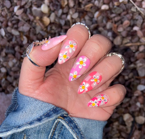 12 Gel-Nail Designs That Are Big News In Salons This Year | Who What Wear