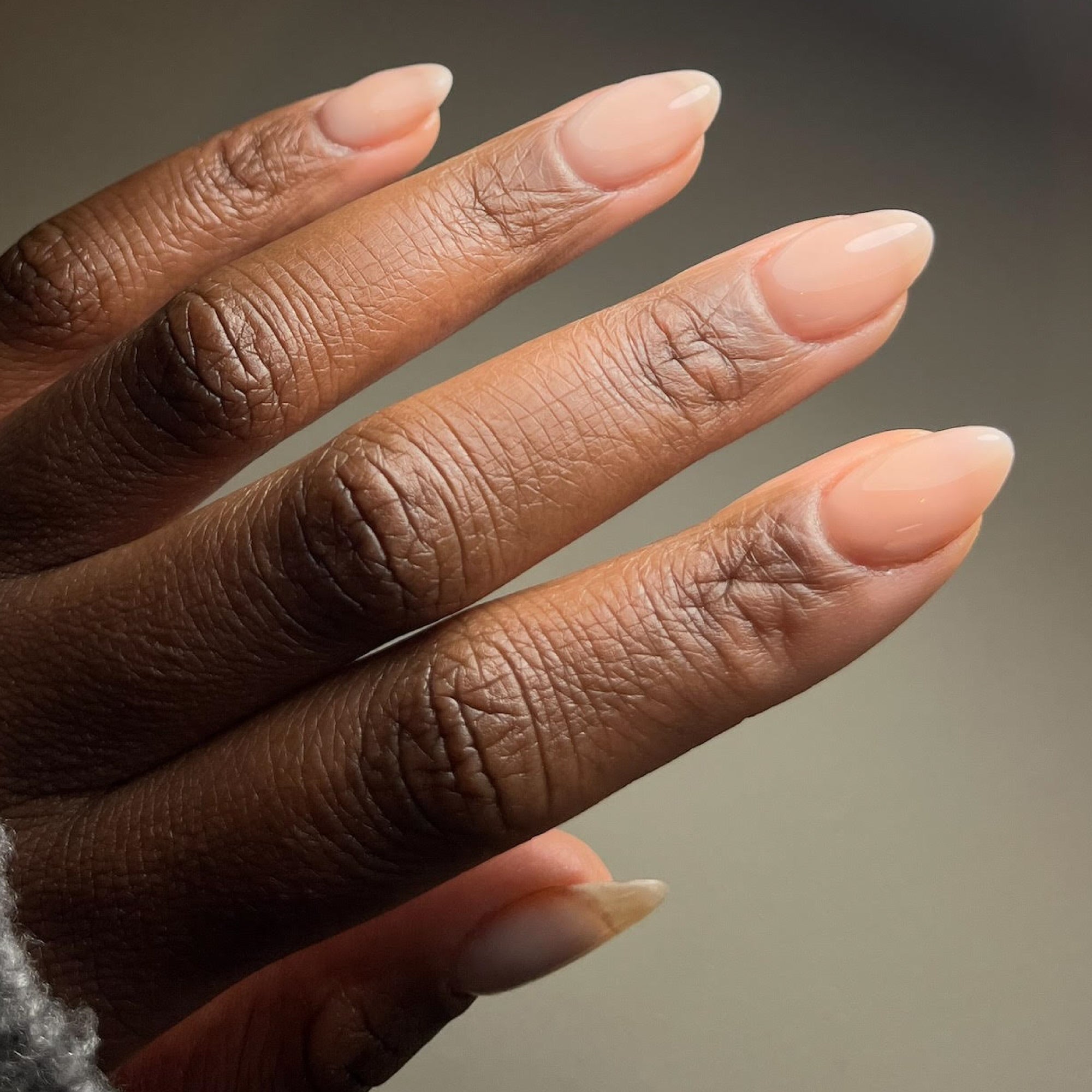 What is a nail base coat? A mini guide for beginners