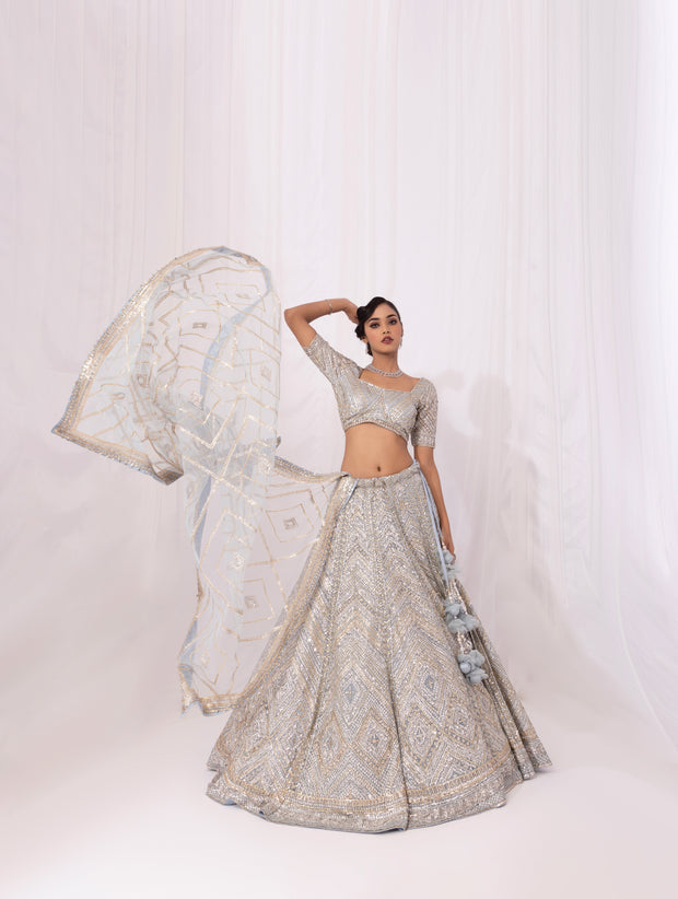 BEWTCHING LILAC LEHENGA – Bhasin Bros