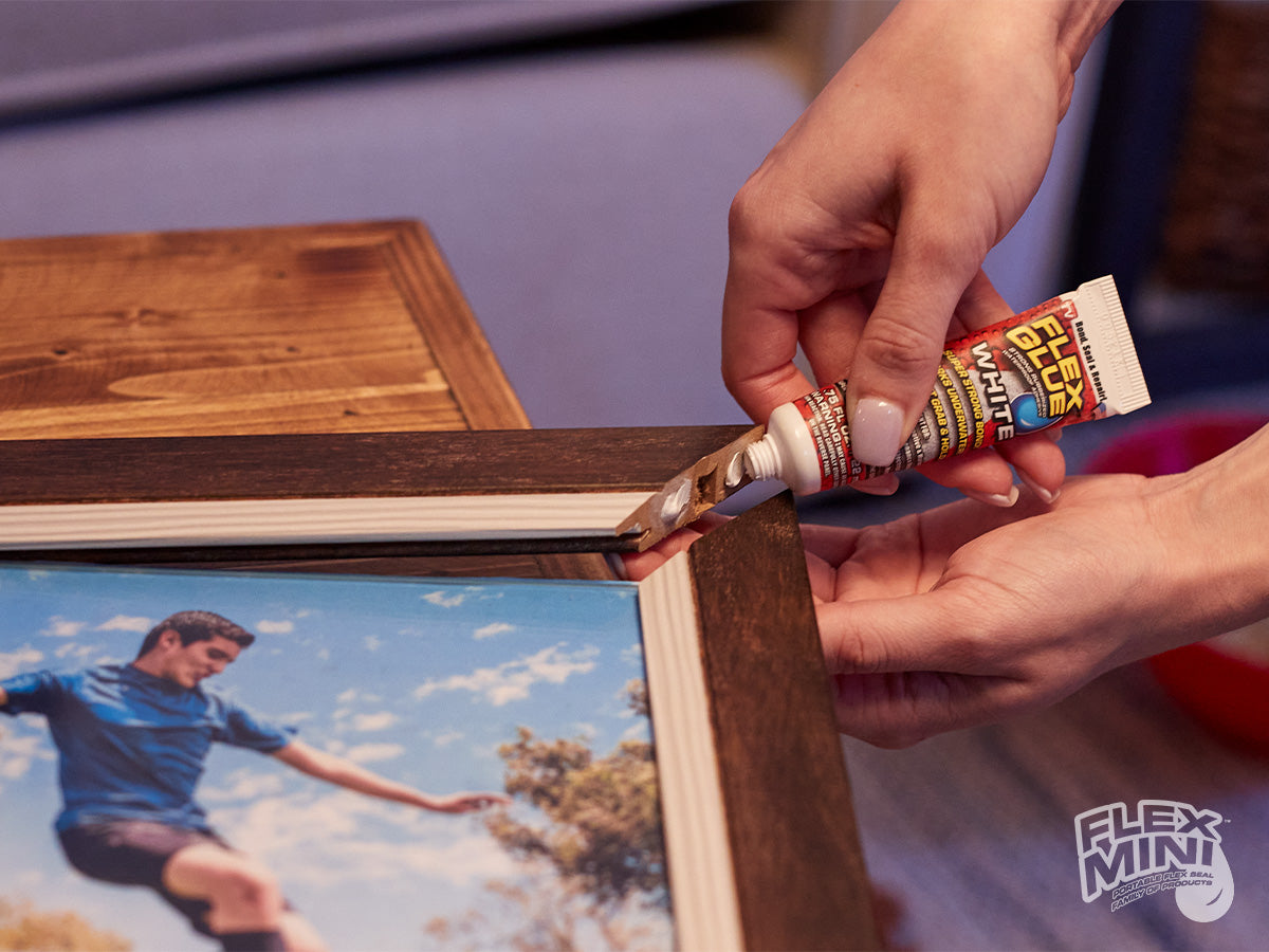 Flex Glue Mini to fix a Photo Frame quickly