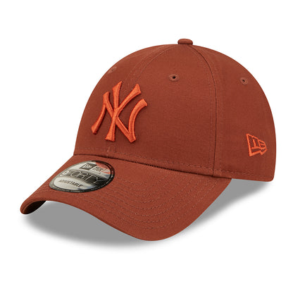 Casquette 9FORTY MLB League Essential New York Yankees marron-rouille NEW ERA