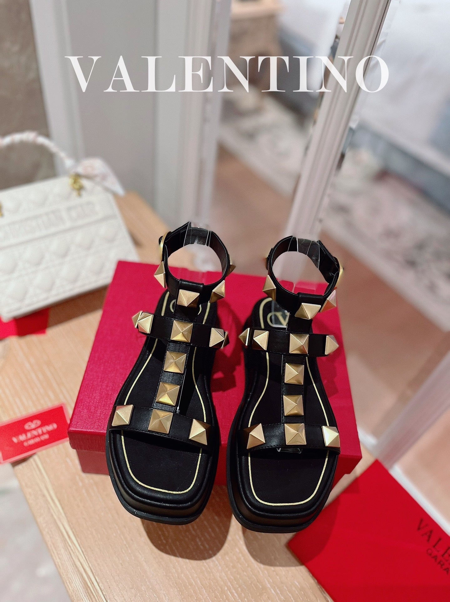Valentino 2022 Women Casual Shoes Boots fashionable casual leath