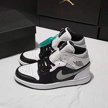 Nike casual flats sneakers Jordan 1 flagship-26