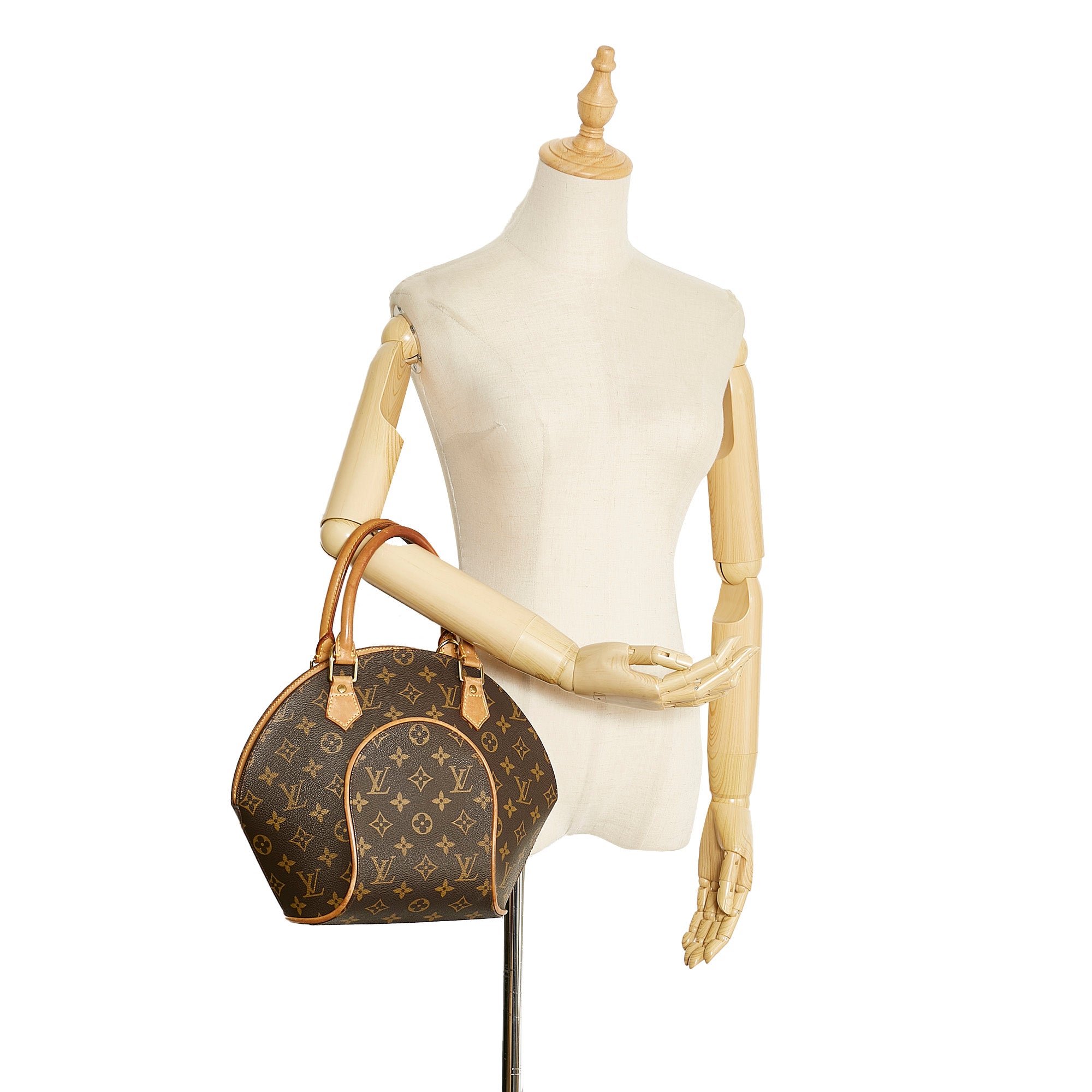Best 25 Deals for Louis Vuitton Ellipse Handbag Sizes  Poshmark