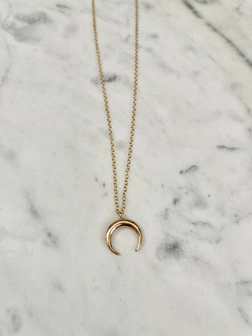 14k Yellow Gold Upside Down Moon Necklace Horse Shoe 