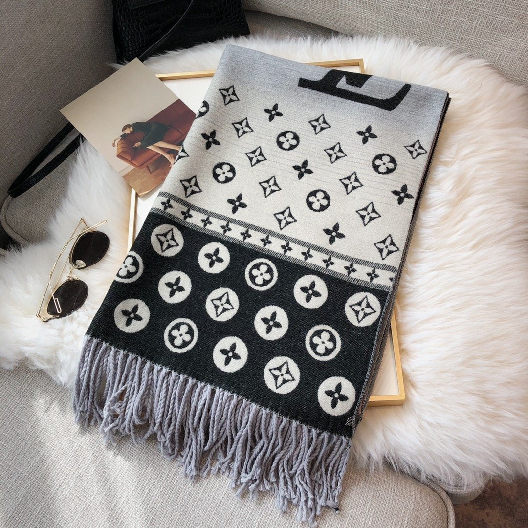 LV Louis Vuitton New Stitching Color Embroidered Letter Tassel Shawl Scarf-10