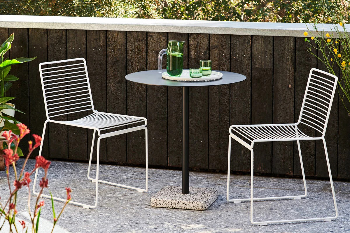 インナーバルコニーにおすすめHAYのダイニングセット②：TERRAZZO TABLE + HEE DINING CHAIR