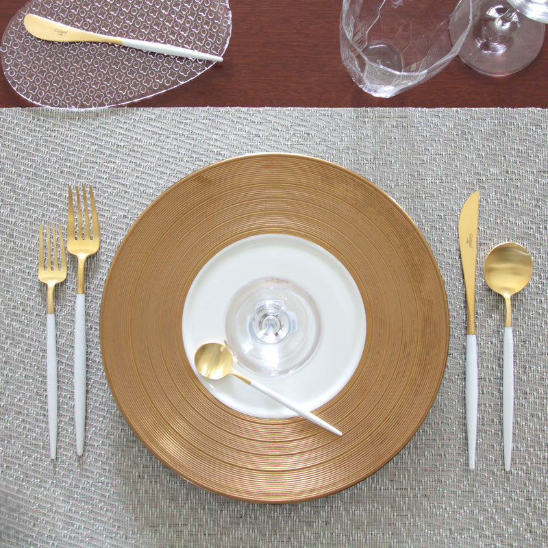 テーブルコーディネートにも使いやすいカトラリークチポールGOA ホワイト ゴールド デザートナイフ