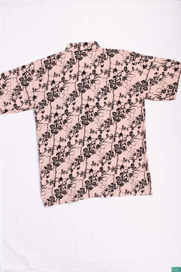 Men’s half sleeve slim fit black floral summer prints shirts.
