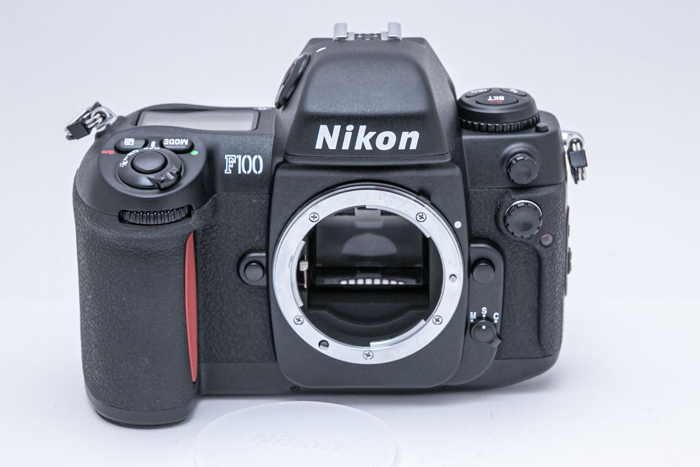 Nikon F100 – ねりま中古カメラきつね堂