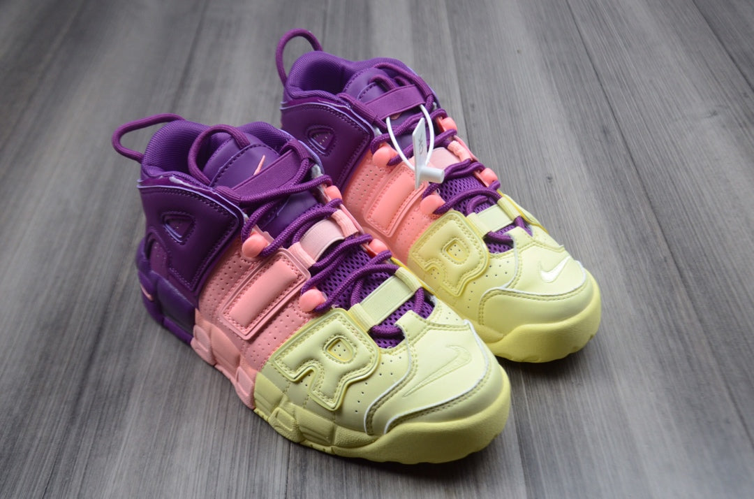 Nike Air More Uptempo 96 QS AV8237-800