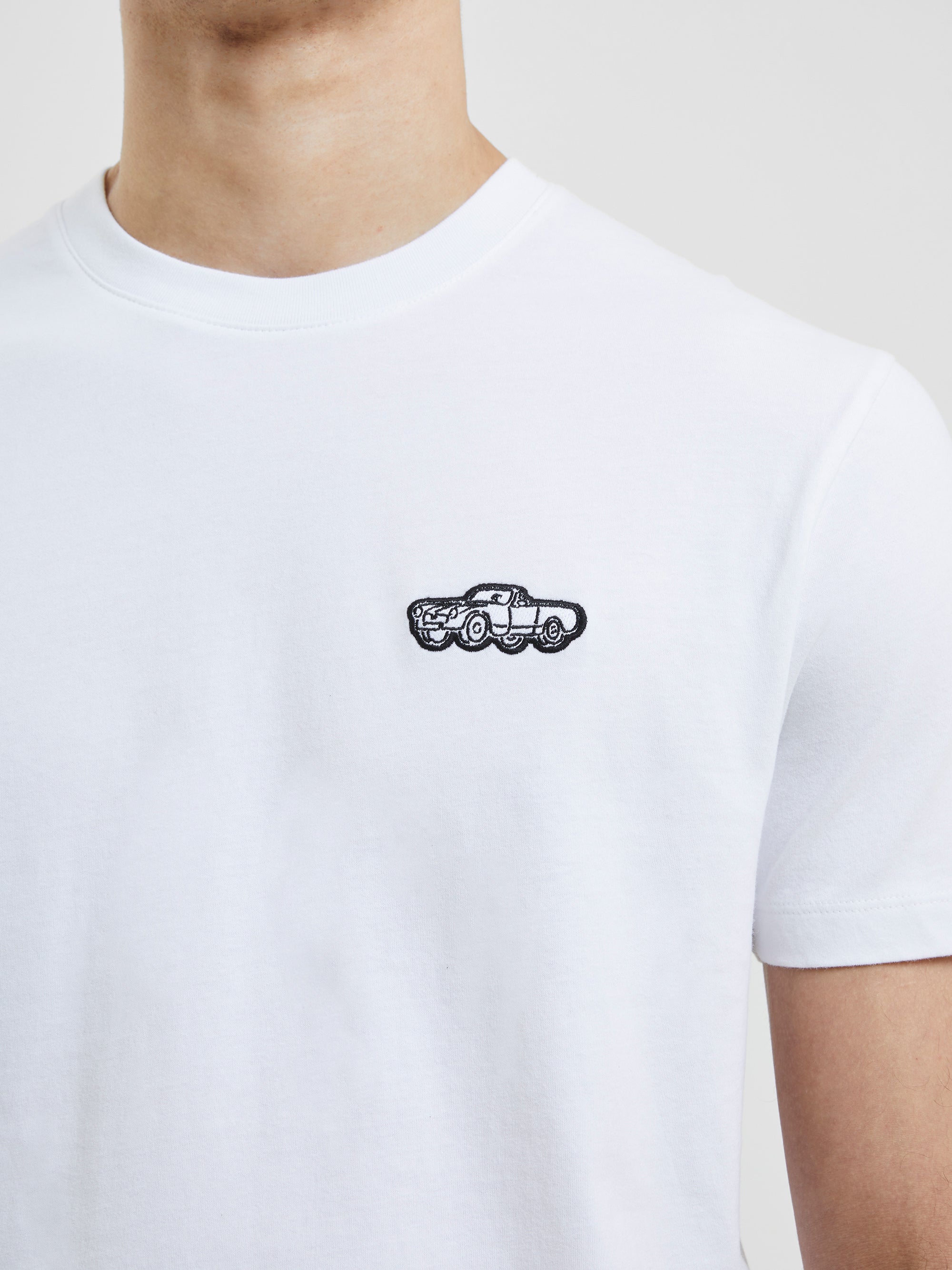 car badge t-shirt linen white