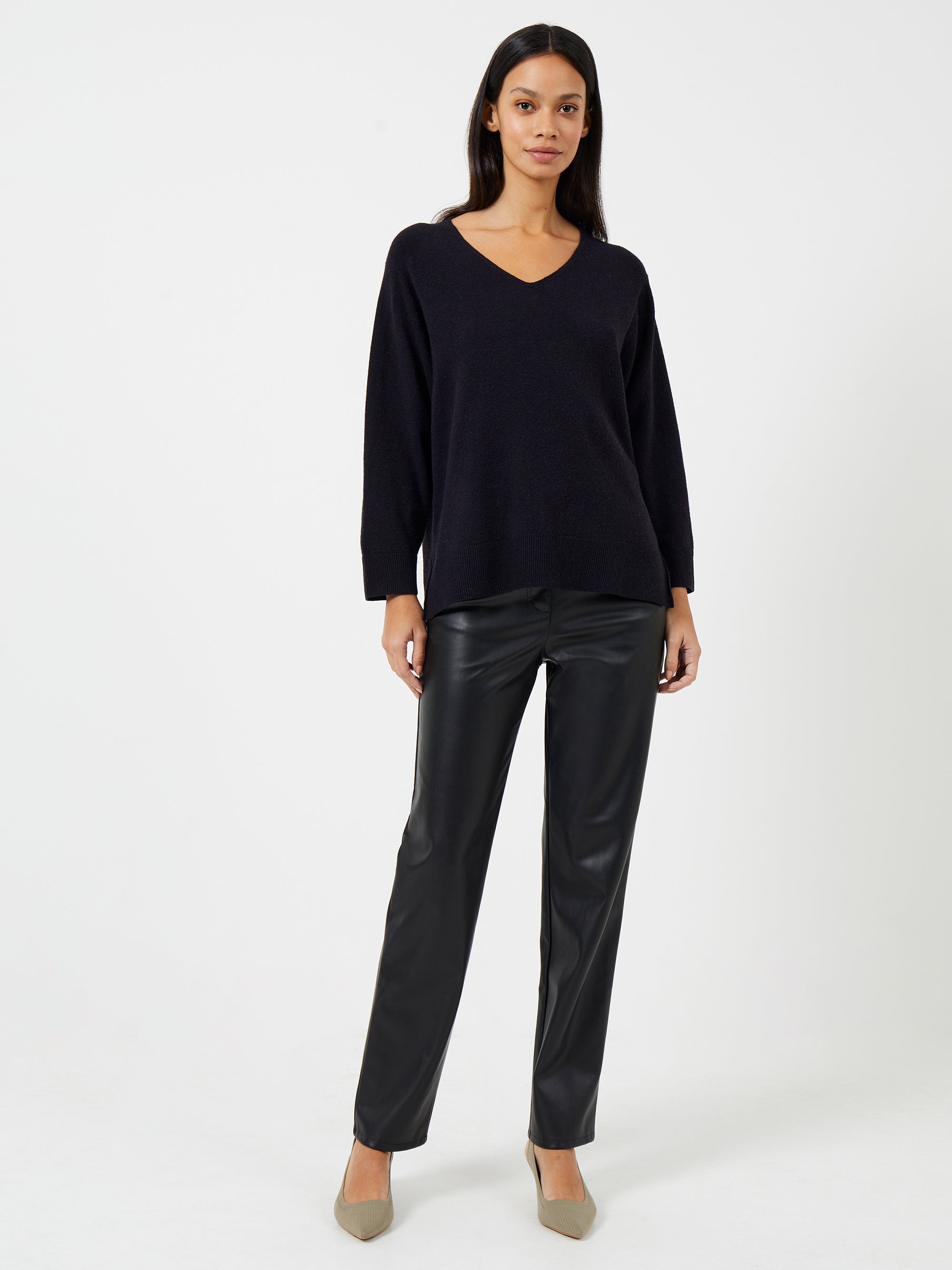 Ebba Vhari V-Neck Jumper