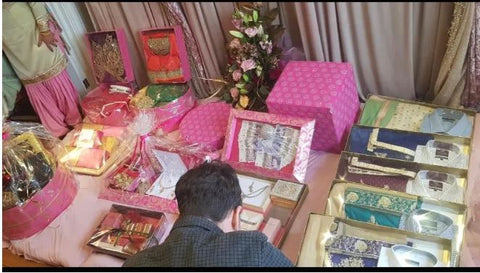 store collection from decorasian kurmai chuni gifting