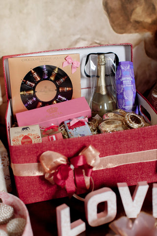 decorasian wedding hampers for bride and grooms and wedding guests gift hampers