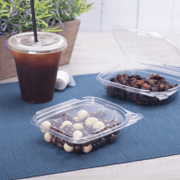 Karat Earth 24oz PLA Hinged Deli Container - 200 Pcs, Clear