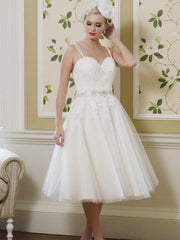 SWEETHEART SHORT BRIDAL DRESS WITH VEIL