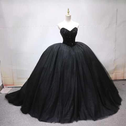 STRAPLESS BLACK TULLE WOMEN'S BALL GOWN