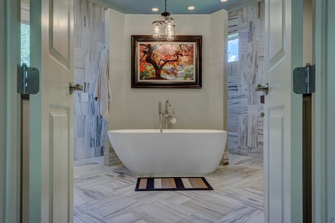 personalize-bathroom-artwork