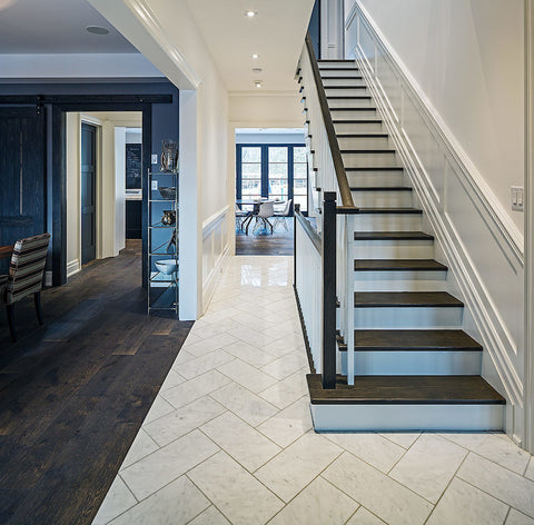 foyer-marble-herringbone