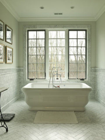 herringbone-floor-bathtub