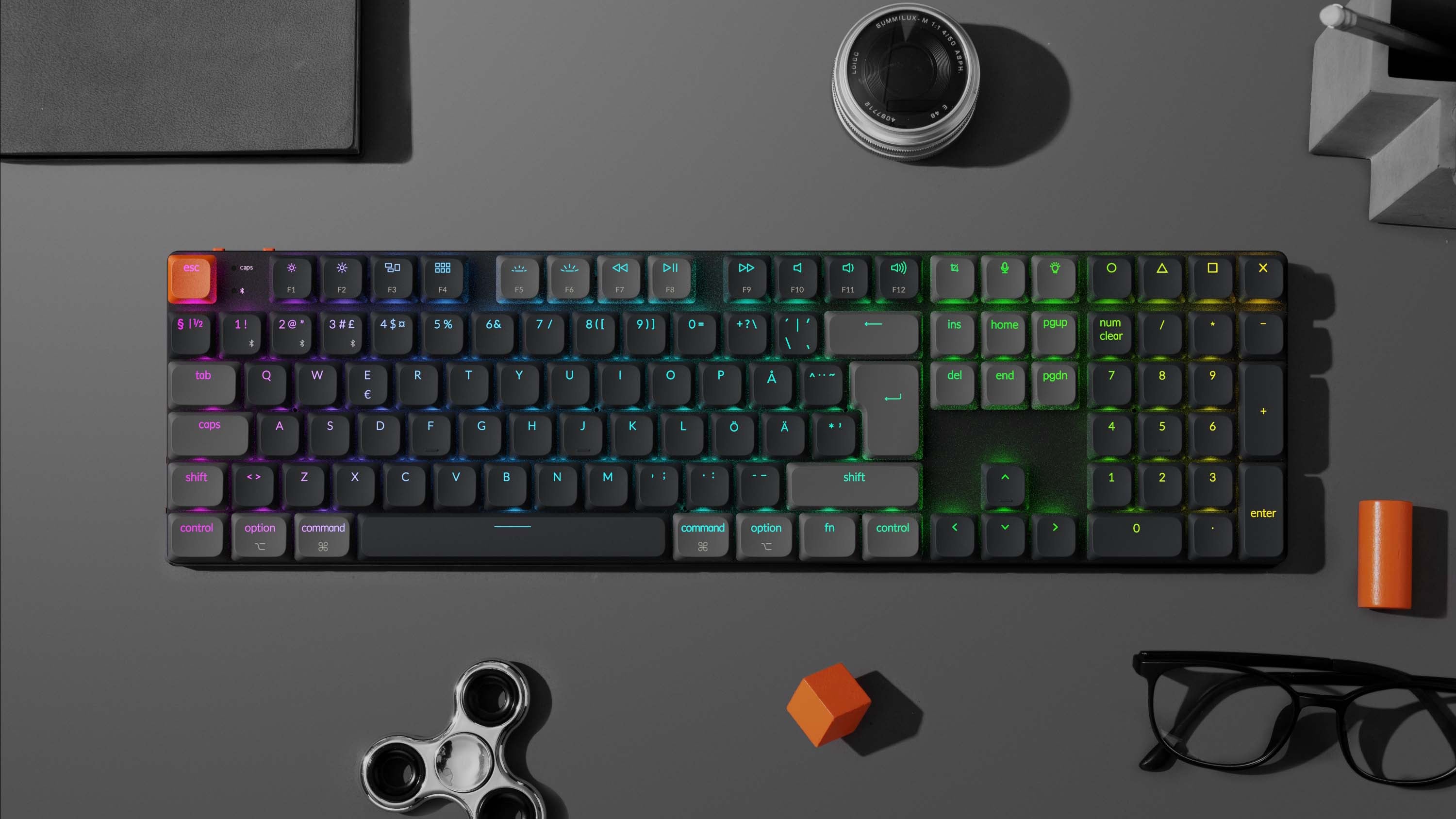 Keychron K5 Version 2 Full-Size Layout Ultra-Slim QMK Wireless Custom Mechanical Keyboard ISO Layout Keychron-K5-Version-2-Full-Size-Layout-Ultra-Slim-QMK-Wireless-Custom-Mechanical-Keyboard-ISO-Layout-1