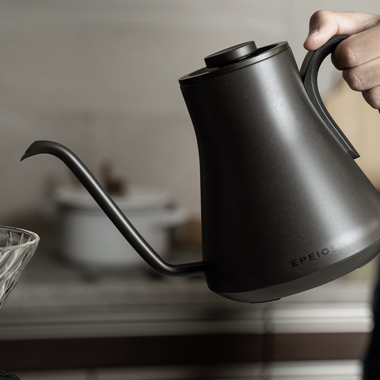  Coulée Gooseneck Kettle, Elegant kettle, Easy Pour