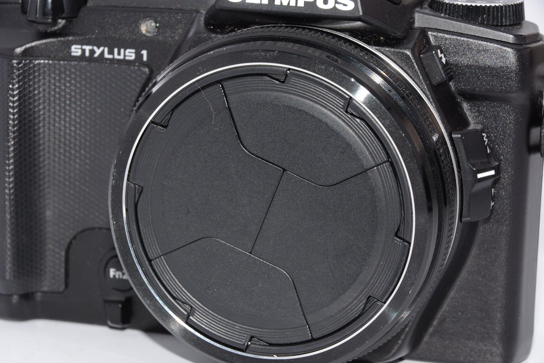 全品最安値に挑戦 OLYMPUS デジタルカメラ STYLUS 光学10.7倍ズーム