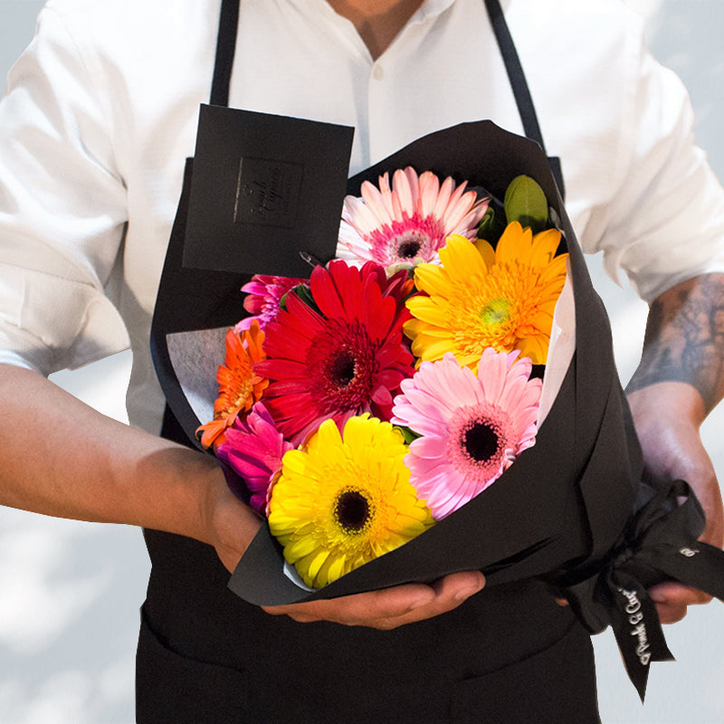 Bouquet Mix Alegre de 8 gerberas de varios colores – Toscana Flores