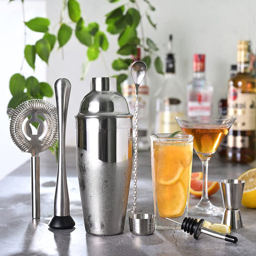 Godinger Cocktail Shaker Set and Martini Glasses Bar Set, Stainless Martini  Shaker with Stemmed Cocktail Glasses and Double Jigger, 4 Piece Gift Set