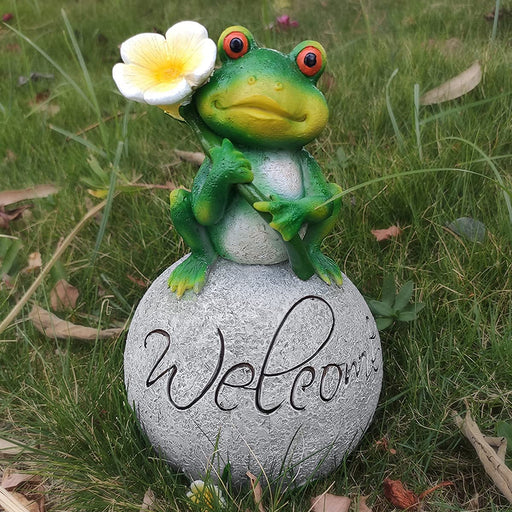 Floral frog by Roman (@avila_roman)