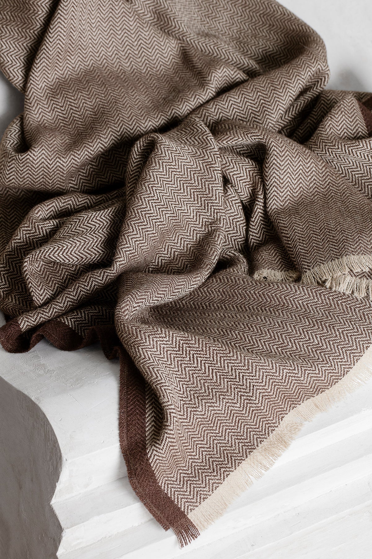 elvang HERRINGBONE THROWS