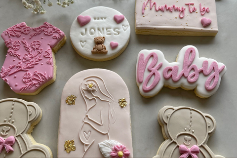 Sugar Cookies Sydney including White Girl Baby Cookie with Pregnant Mother and Brown Bear Cookie.  Mummy to be cookie and white circle baby name cookie